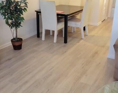 86 Lyndhurst D - Photo Thumbnail 5