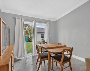 7516 Nw 88th Terrace - Photo Thumbnail 11