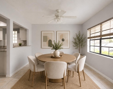 110 Weybridge Circle - Photo Thumbnail 3