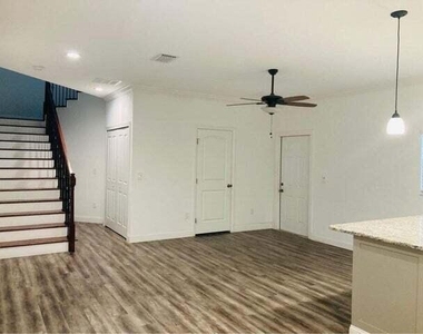 2301 Sw Barber Lane - Photo Thumbnail 2