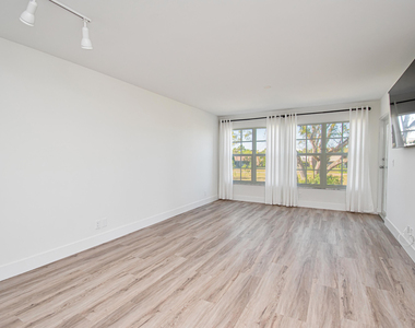 6292 La Costa Drive - Photo Thumbnail 7