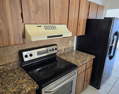 433 Sw 61st Terrace - Photo Thumbnail 8