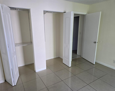 433 Sw 61st Terrace - Photo Thumbnail 10