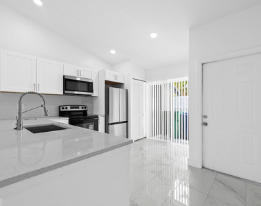 8580 Nw 32nd Street - Photo Thumbnail 3