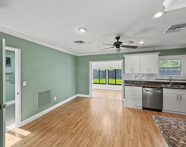 150 Se 5th Court - Photo Thumbnail 4