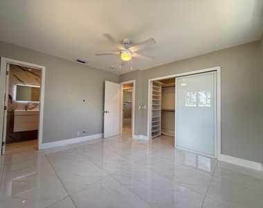 4901 Ne 13th Terrace - Photo Thumbnail 5