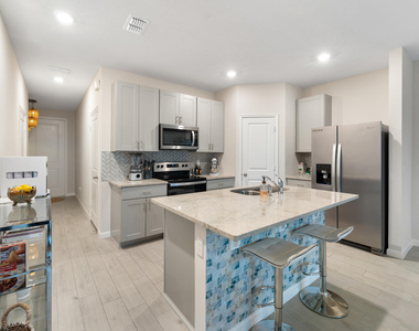 3936 Se Caladium Court - Photo Thumbnail 3