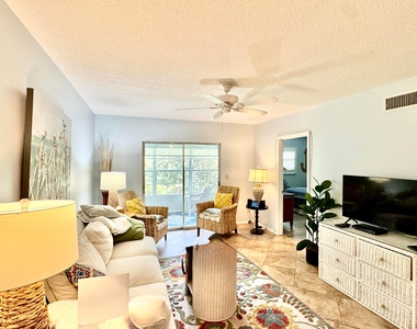 1100 Ponce De Leon Circle - Photo Thumbnail 22