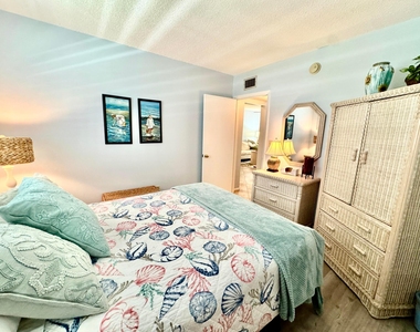 1100 Ponce De Leon Circle - Photo Thumbnail 18