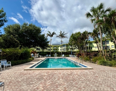 1100 Ponce De Leon Circle - Photo Thumbnail 28