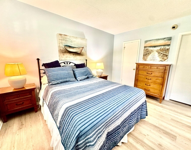 1100 Ponce De Leon Circle - Photo Thumbnail 12