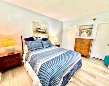 1100 Ponce De Leon Circle - Photo Thumbnail 11