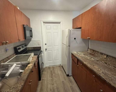 1123 Nw 3rd Avenue - Photo Thumbnail 9