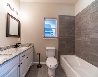 1030 W Gandy - Photo Thumbnail 17
