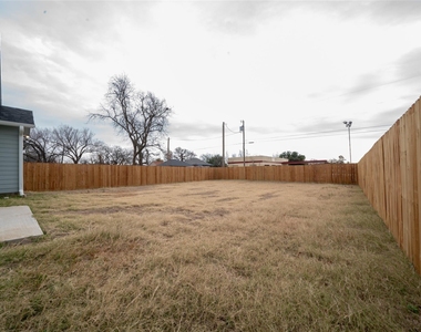 1030 W Gandy - Photo Thumbnail 22