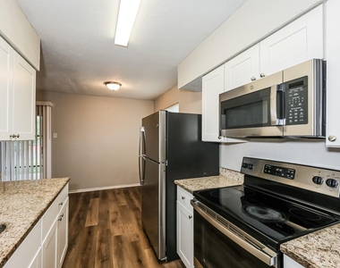 7225 Harold Walker Drive - Photo Thumbnail 1