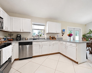 1755 Sw Castinet Lane - Photo Thumbnail 10