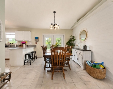 1755 Sw Castinet Lane - Photo Thumbnail 7