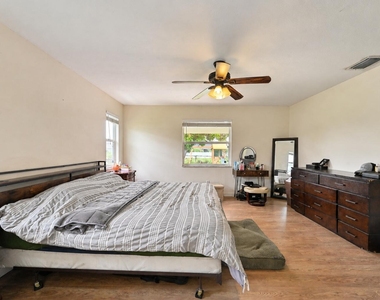 1755 Sw Castinet Lane - Photo Thumbnail 16