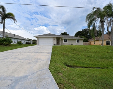 1755 Sw Castinet Lane - Photo Thumbnail 1