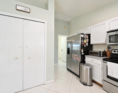 1755 Sw Castinet Lane - Photo Thumbnail 12
