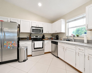 1755 Sw Castinet Lane - Photo Thumbnail 11