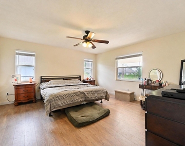 1755 Sw Castinet Lane - Photo Thumbnail 14