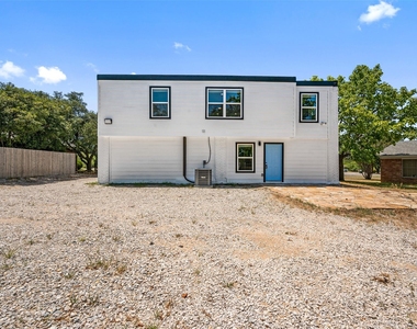 158 Lakeshore Drive - Photo Thumbnail 25