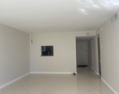 6301 N University Drive - Photo Thumbnail 1