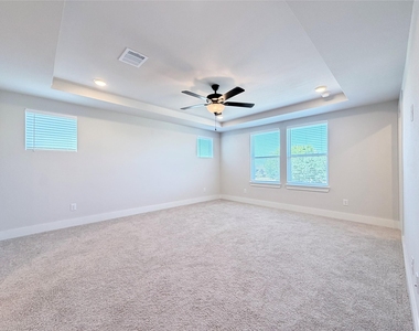 1707 Zachary Avenue - Photo Thumbnail 13