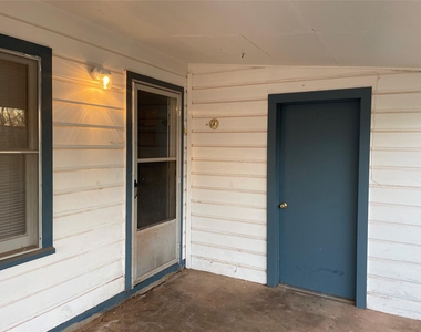3231 Ivy Lane - Photo Thumbnail 12