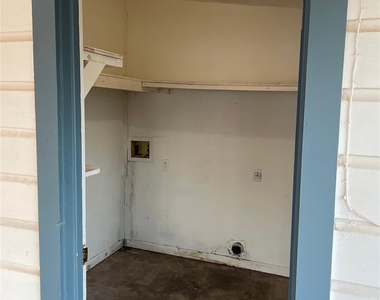 3231 Ivy Lane - Photo Thumbnail 9