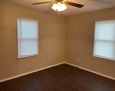 3231 Ivy Lane - Photo Thumbnail 19