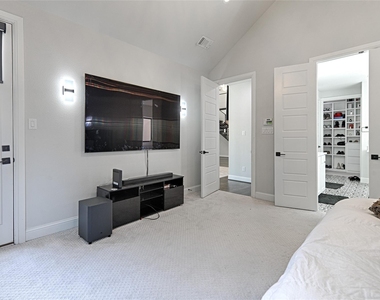 1637 Ranch House Road - Photo Thumbnail 11