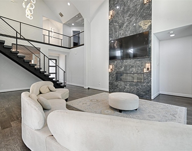 1637 Ranch House Road - Photo Thumbnail 5