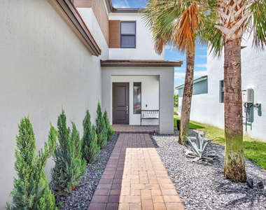 16608 Cove Road - Photo Thumbnail 66