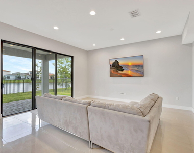 16608 Cove Road - Photo Thumbnail 12