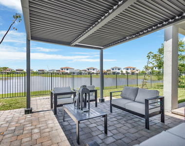16608 Cove Road - Photo Thumbnail 2