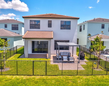 16608 Cove Road - Photo Thumbnail 60