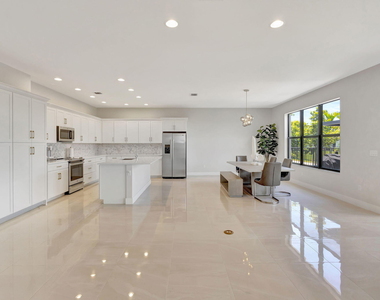 16608 Cove Road - Photo Thumbnail 13