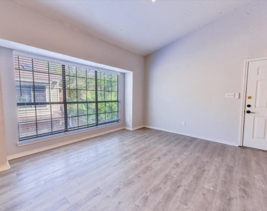 5619 Preston Oaks Road - Photo Thumbnail 12