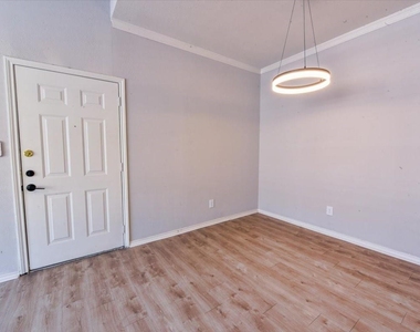 5619 Preston Oaks Road - Photo Thumbnail 13