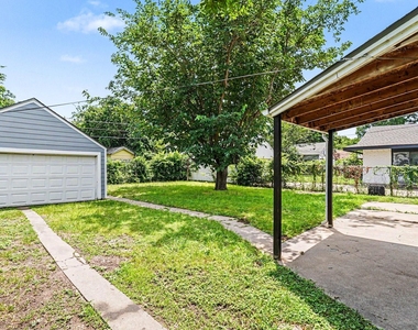 1108 E Robert Street - Photo Thumbnail 24