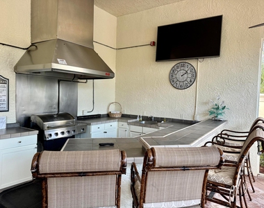 5306 Myrtlewood Circle E - Photo Thumbnail 19