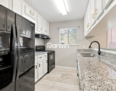 1379 Dell Dale Street - Photo Thumbnail 3