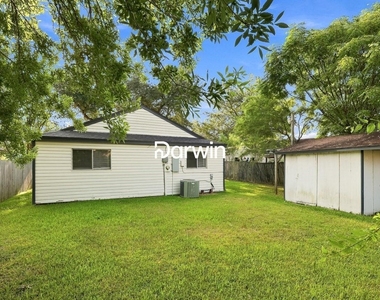1379 Dell Dale Street - Photo Thumbnail 12