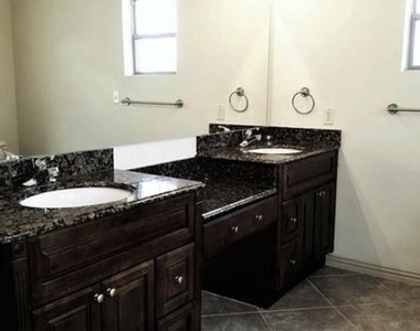 3713 Pearl Trail - Photo Thumbnail 4