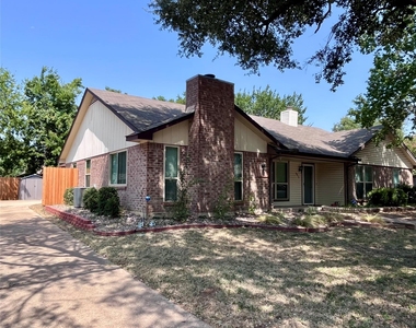 3013 Clover Lane - Photo Thumbnail 1