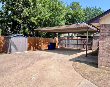 3013 Clover Lane - Photo Thumbnail 25
