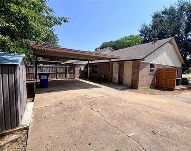 3013 Clover Lane - Photo Thumbnail 24